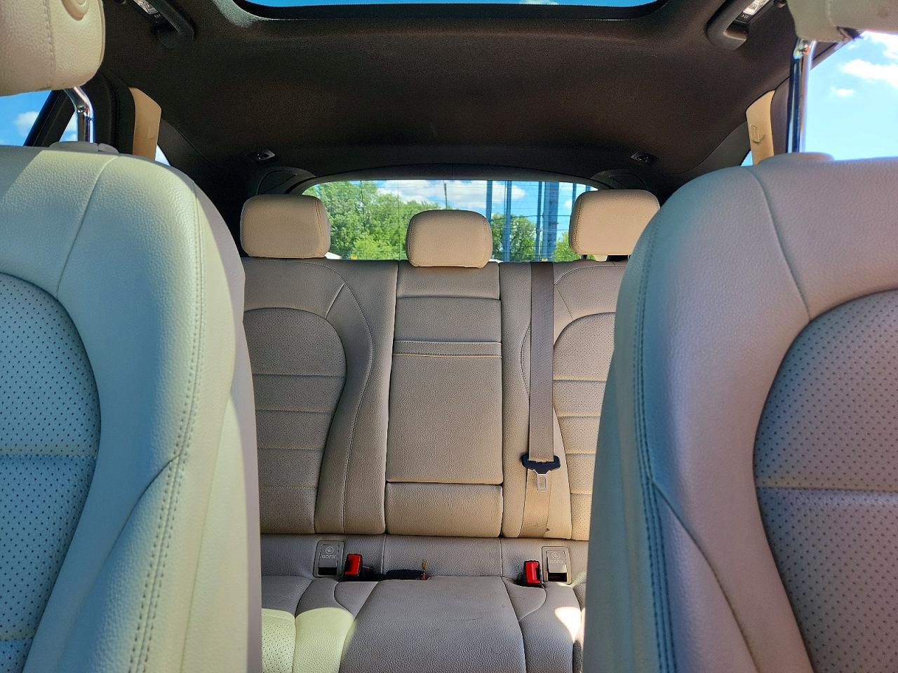 2017 MERCEDES-BENZ GLC-Class