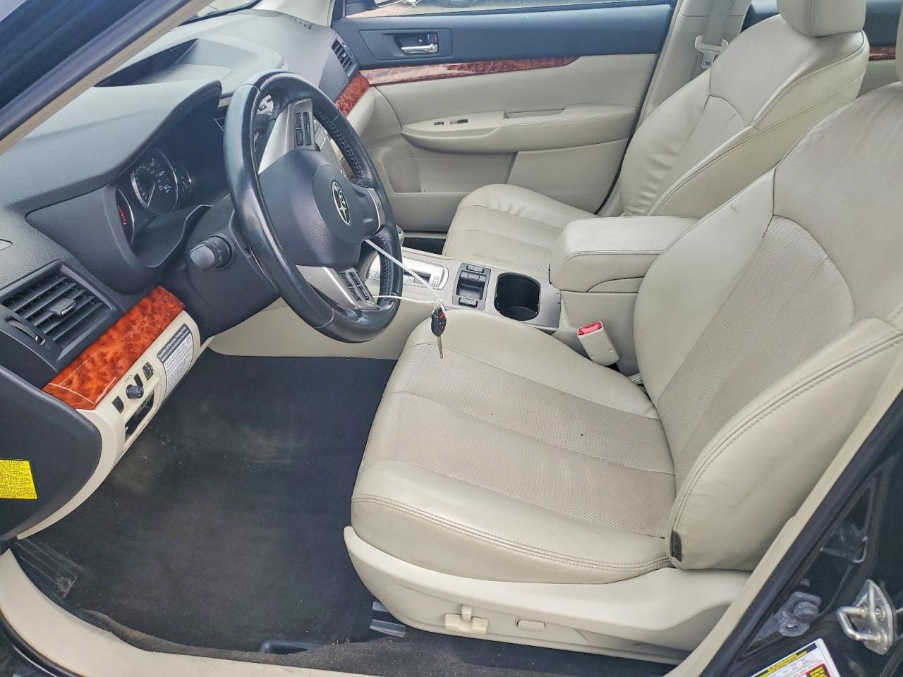 2012 SUBARU Legacy