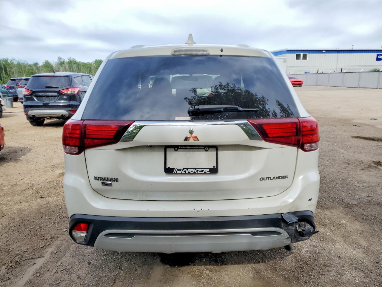 2019 MITSUBISHI outlander