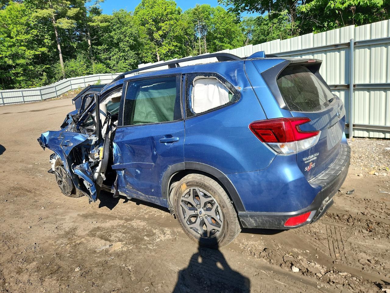 2020 SUBARU FORESTER