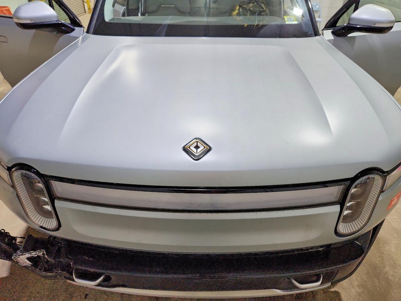 2024 RIVIAN R1t