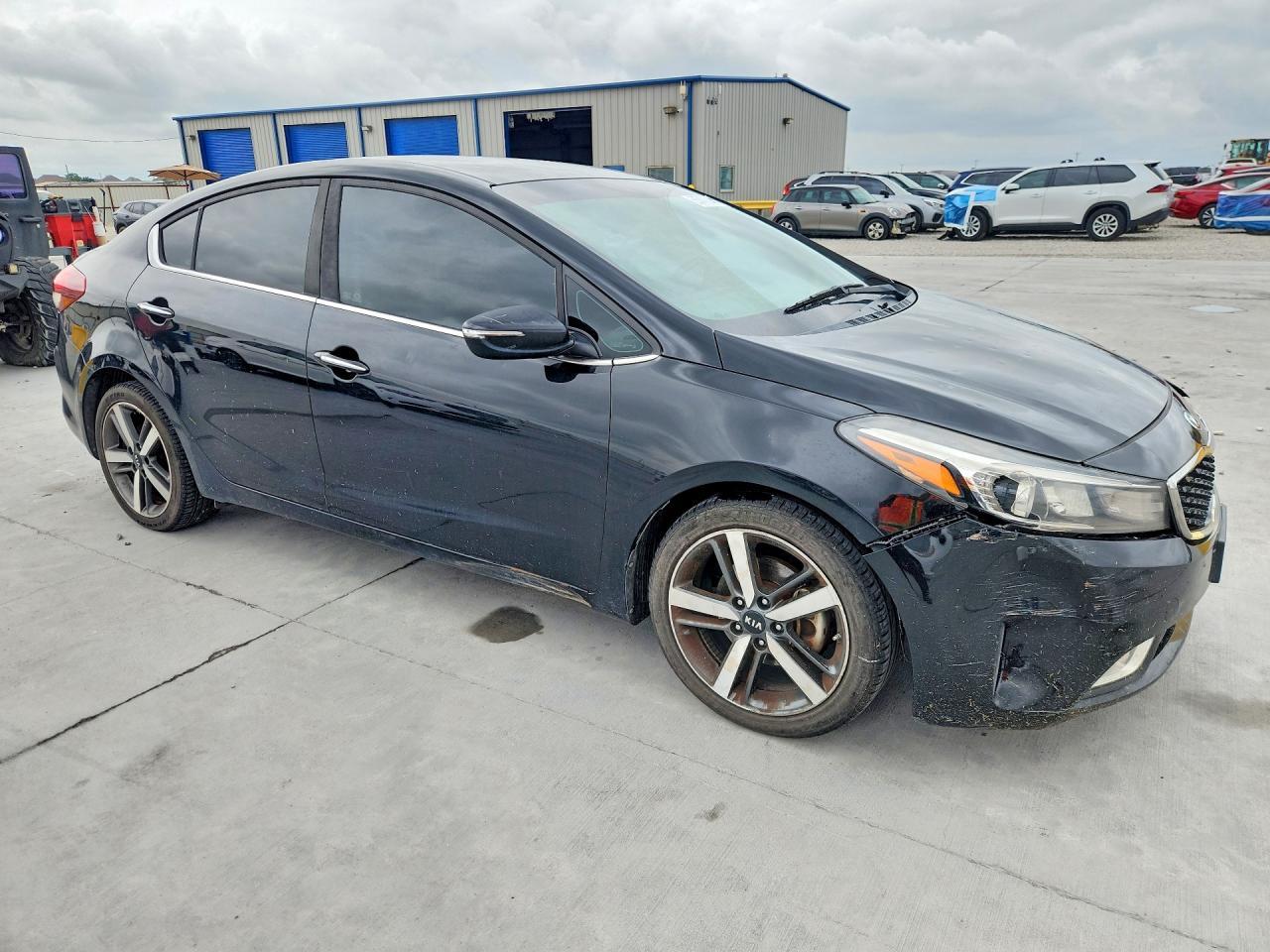 2017 KIA FORTE