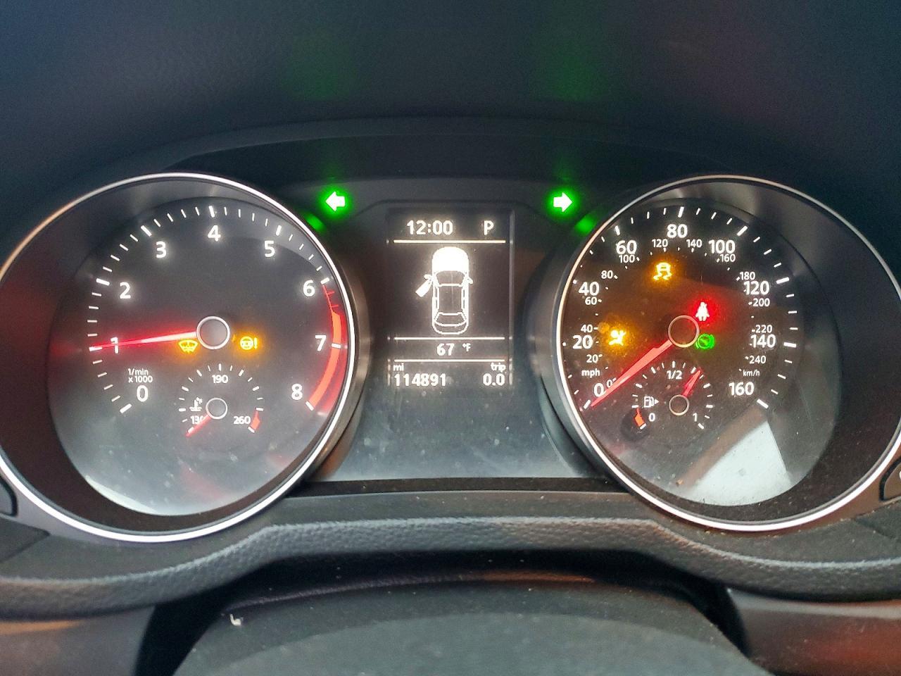 2017 VOLKSWAGEN Passat