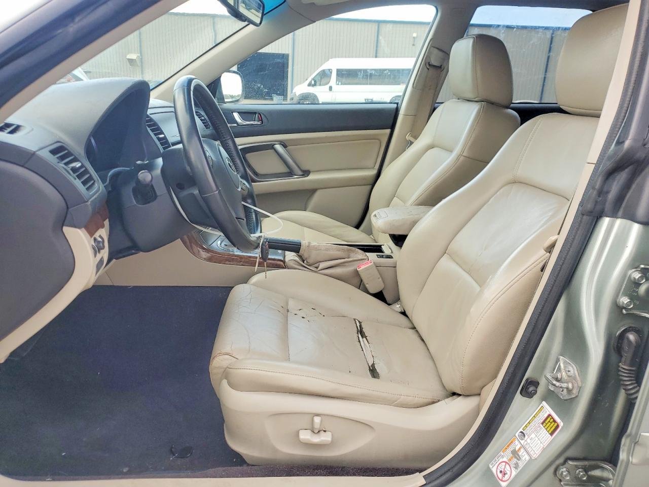 2009 SUBARU Outback