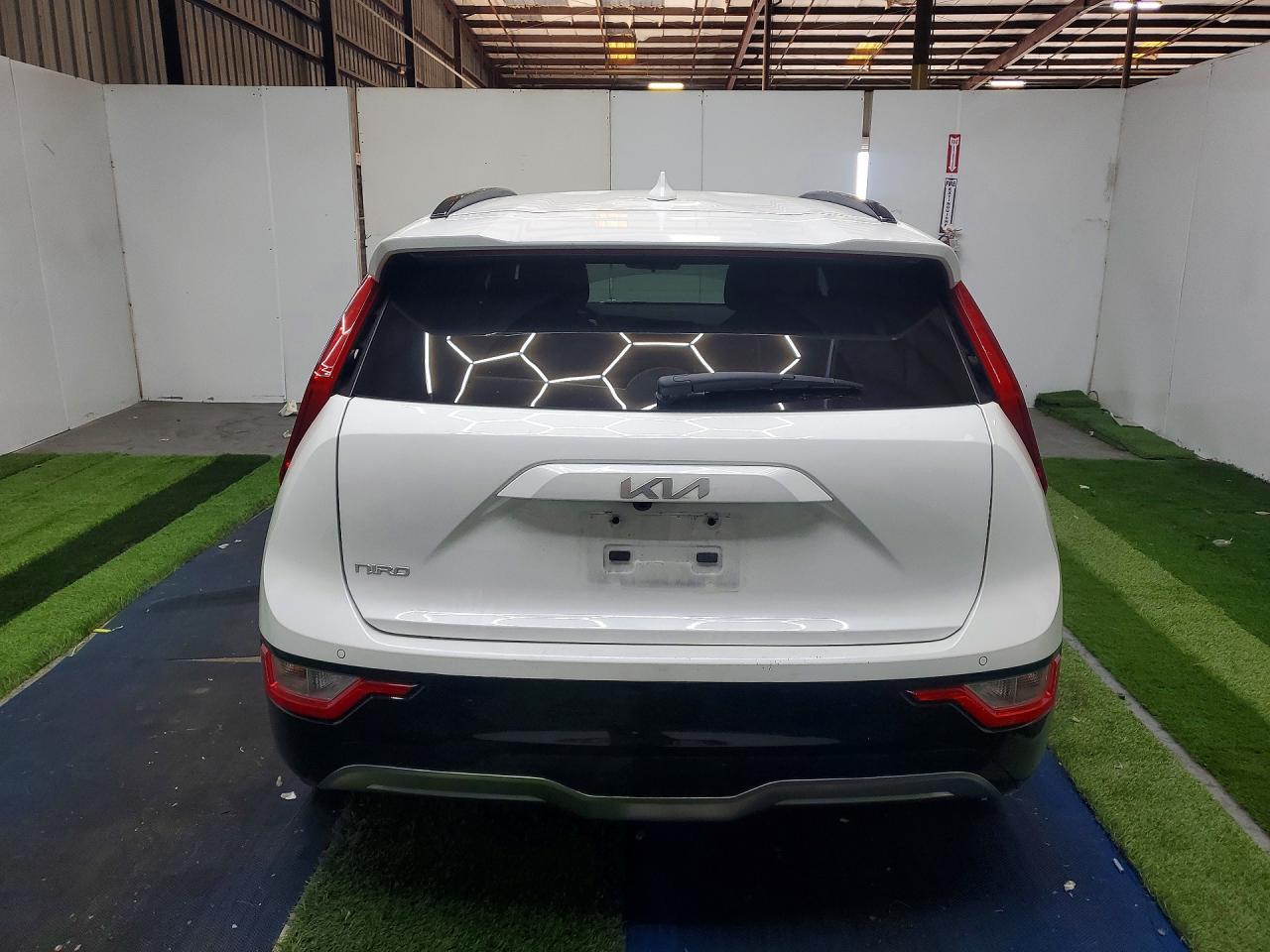 2023 KIA Niro