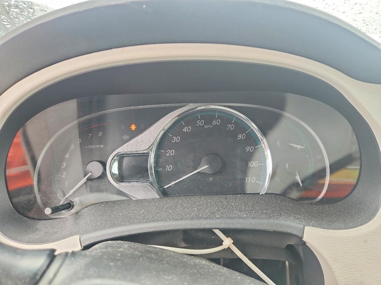 2012 TOYOTA SIENNA