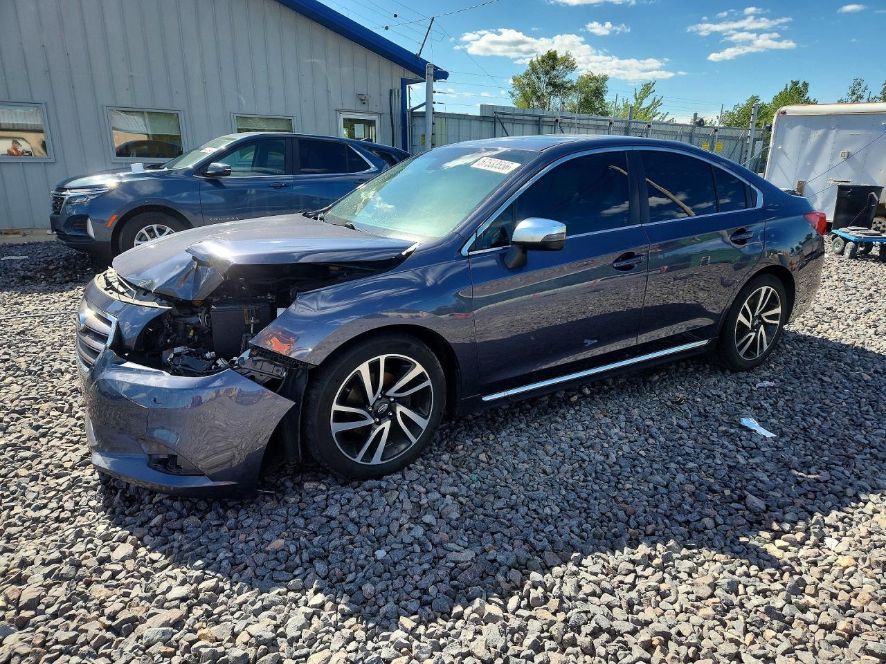 2017 SUBARU Legacy