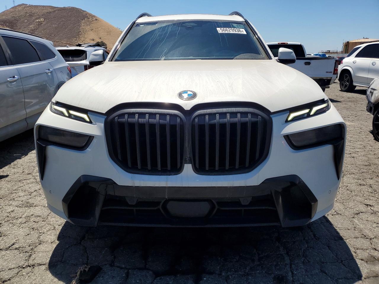 2023 BMW X7