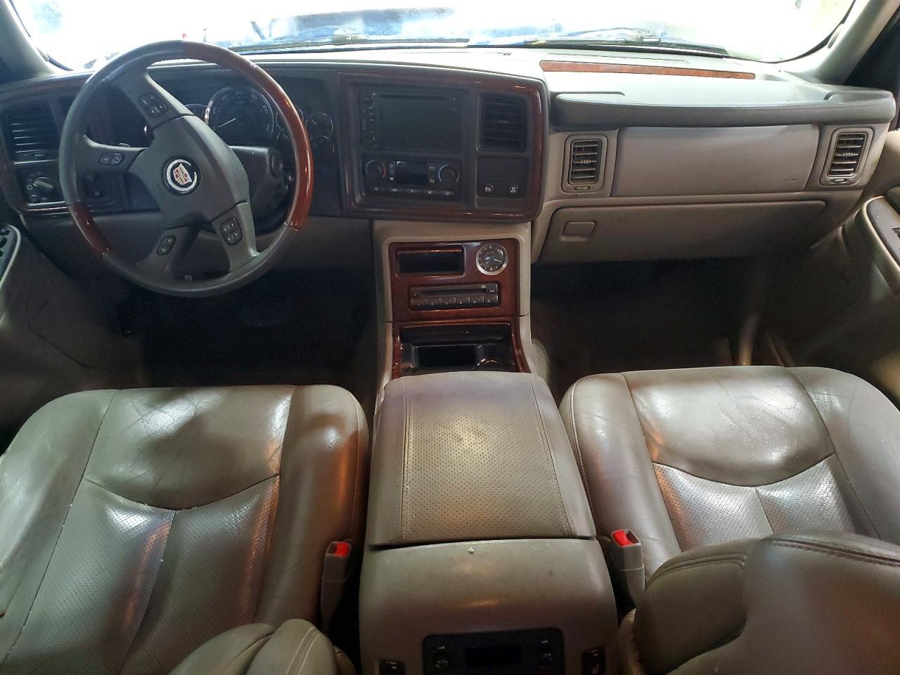 2005 CADILLAC ESCALADE