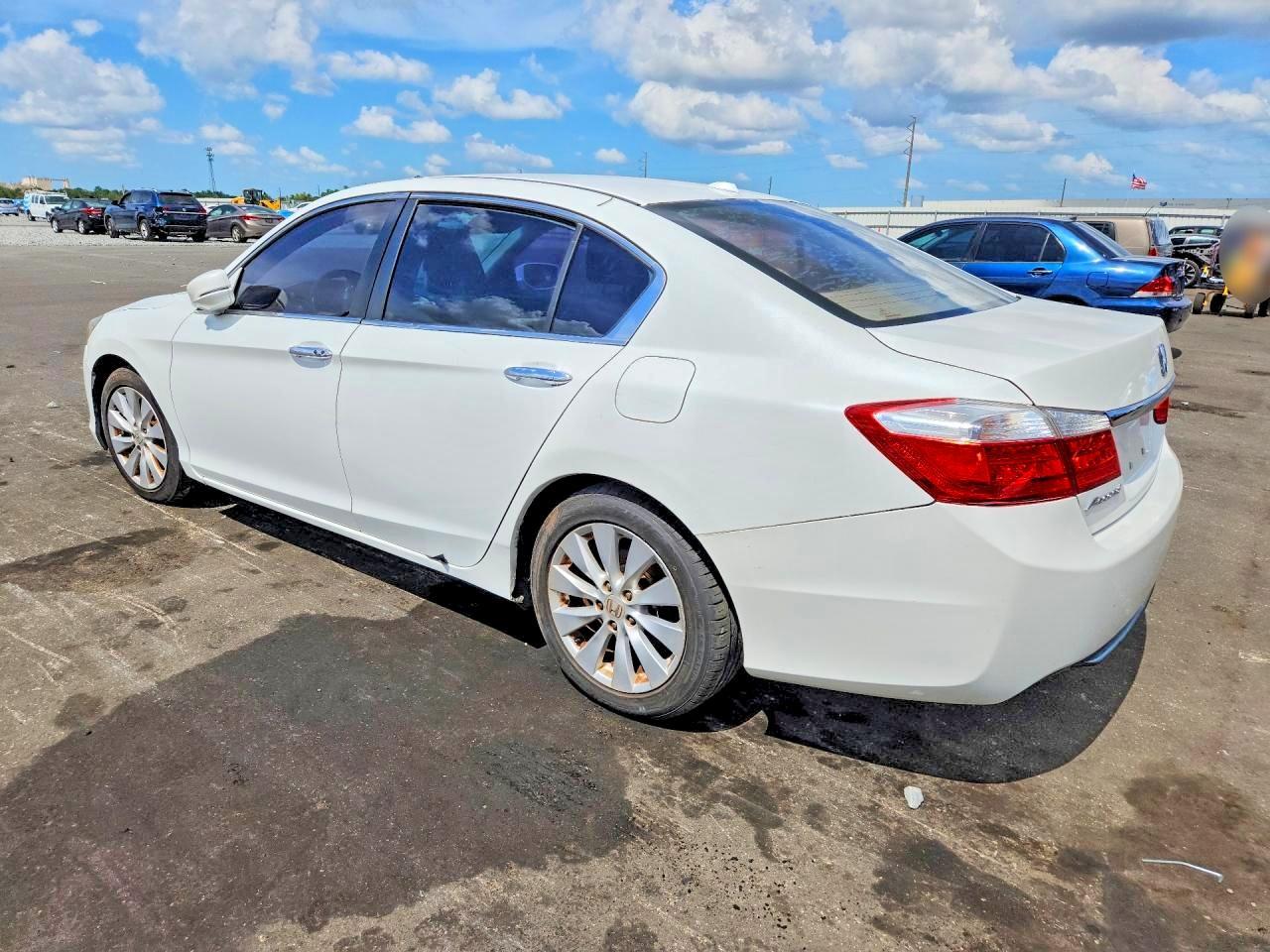 2015 HONDA ACCORD