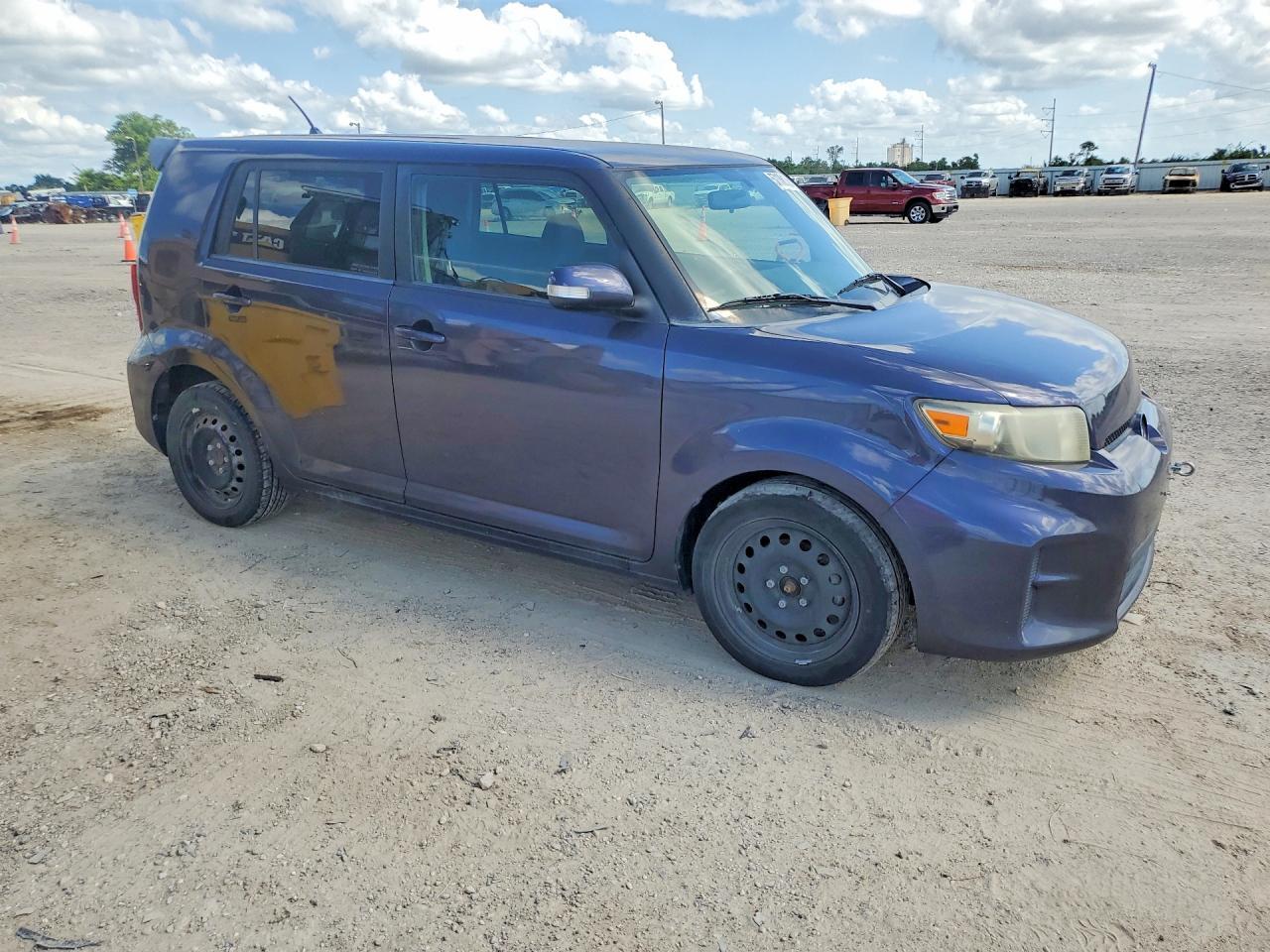 2012 SCION xB