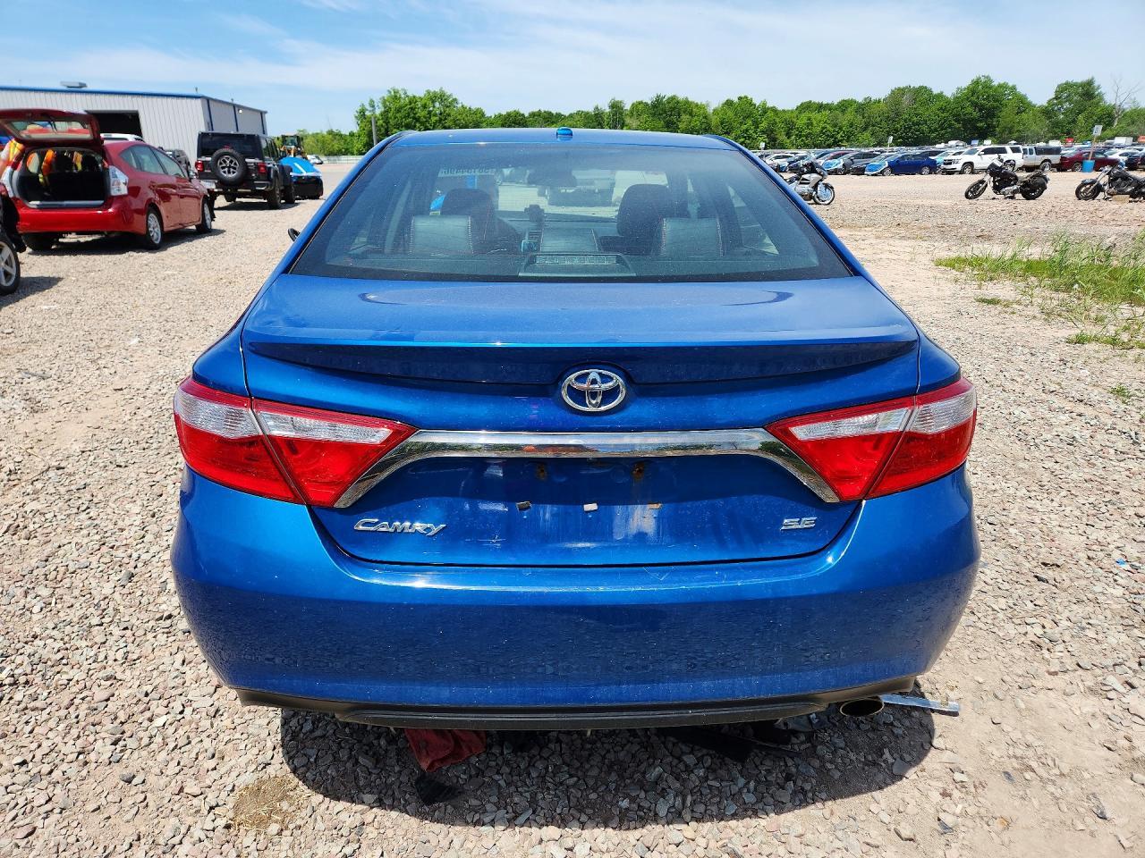 2017 TOYOTA CAMRY