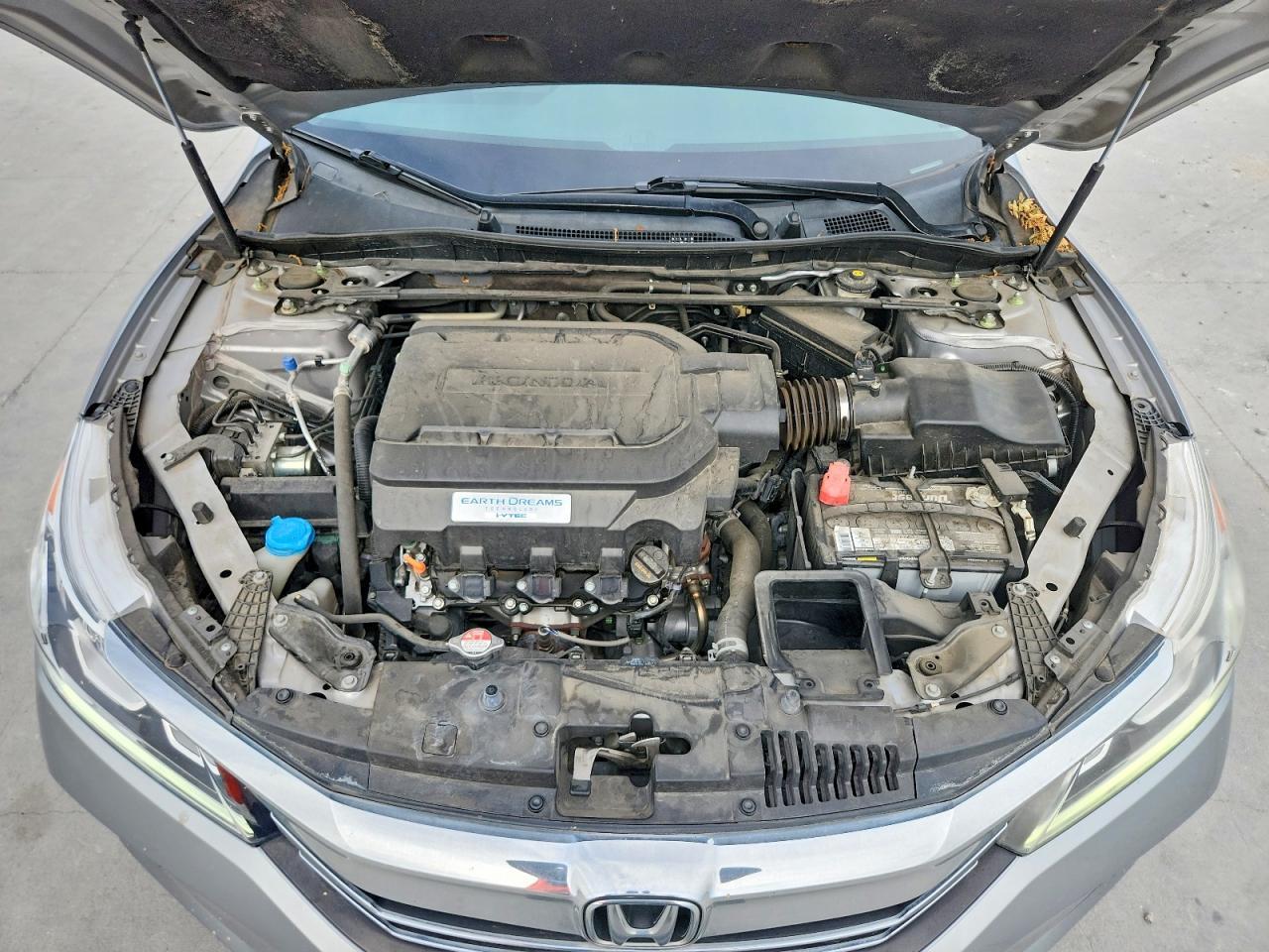 2016 HONDA ACCORD