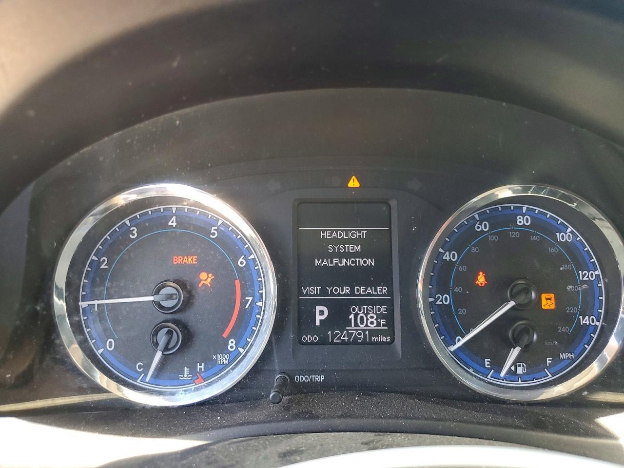 2018 TOYOTA COROLLA
