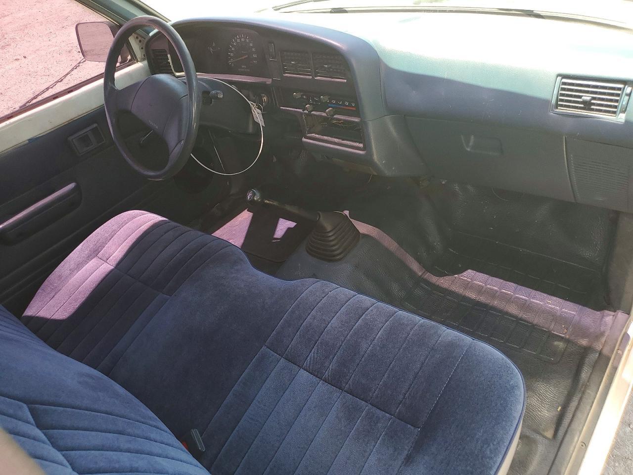 1990 TOYOTA Pickup
