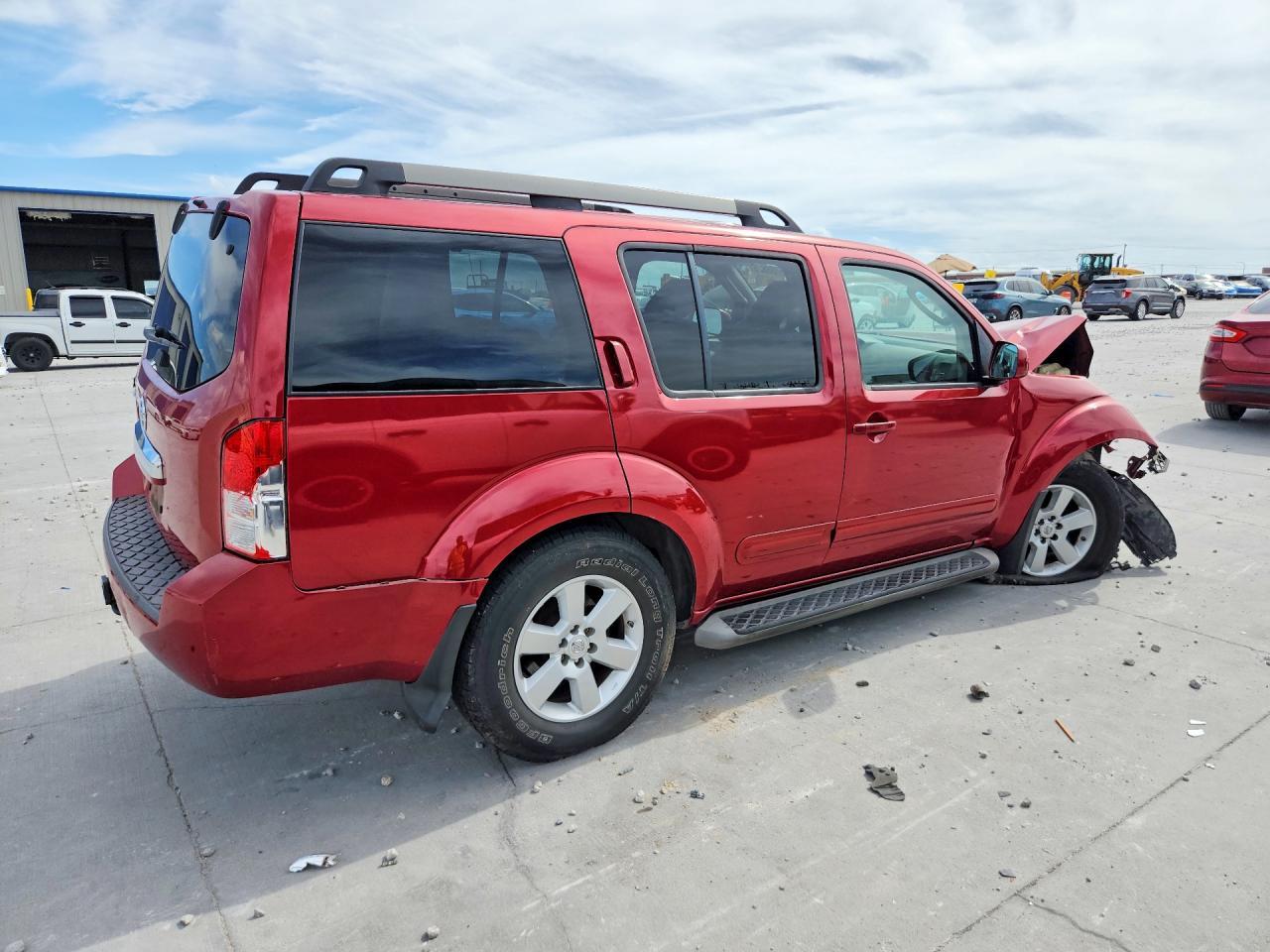 2011 NISSAN PATHFINDER