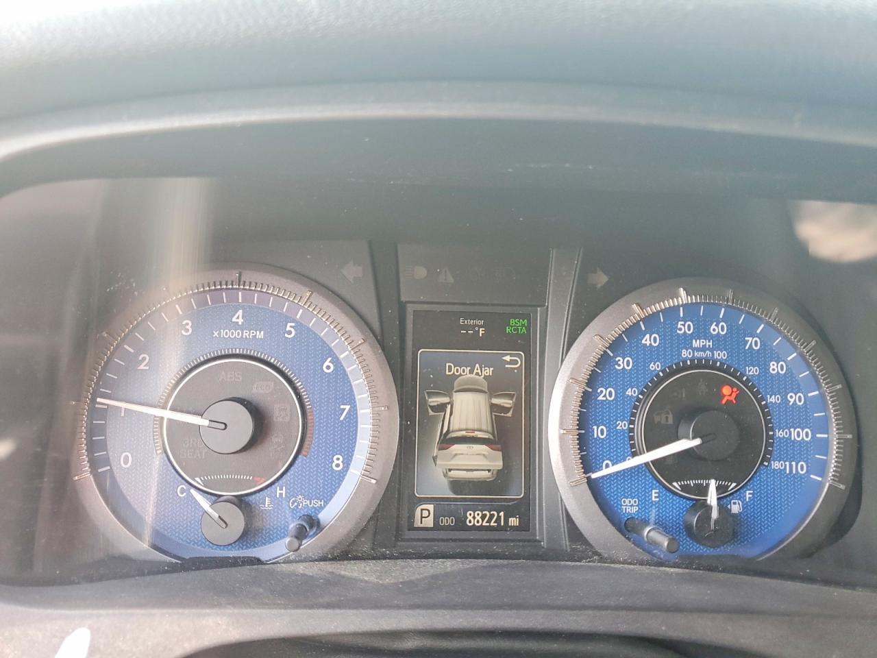2019 TOYOTA SIENNA