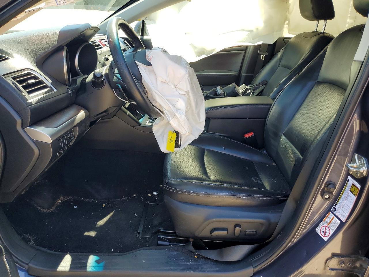 2015 SUBARU Outback