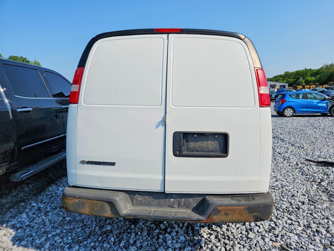 2017 CHEVROLET EXPRESS 2500