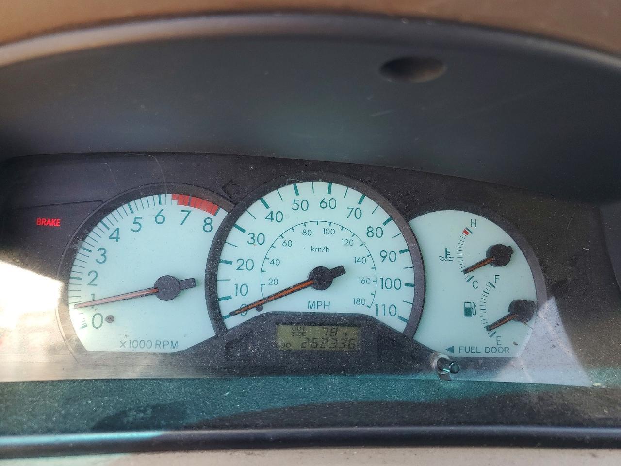 2004 TOYOTA COROLLA