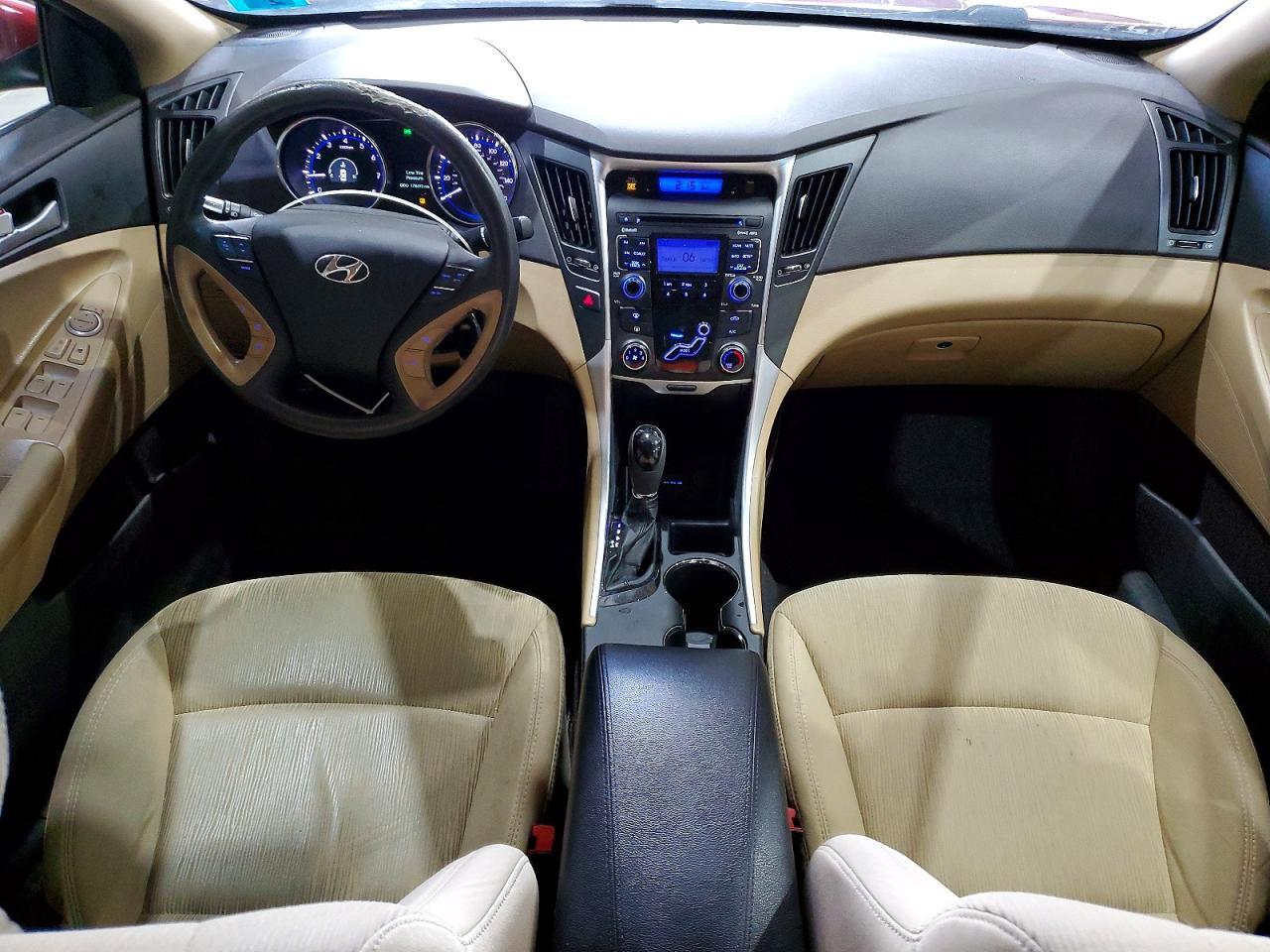 2011 HYUNDAI SONATA