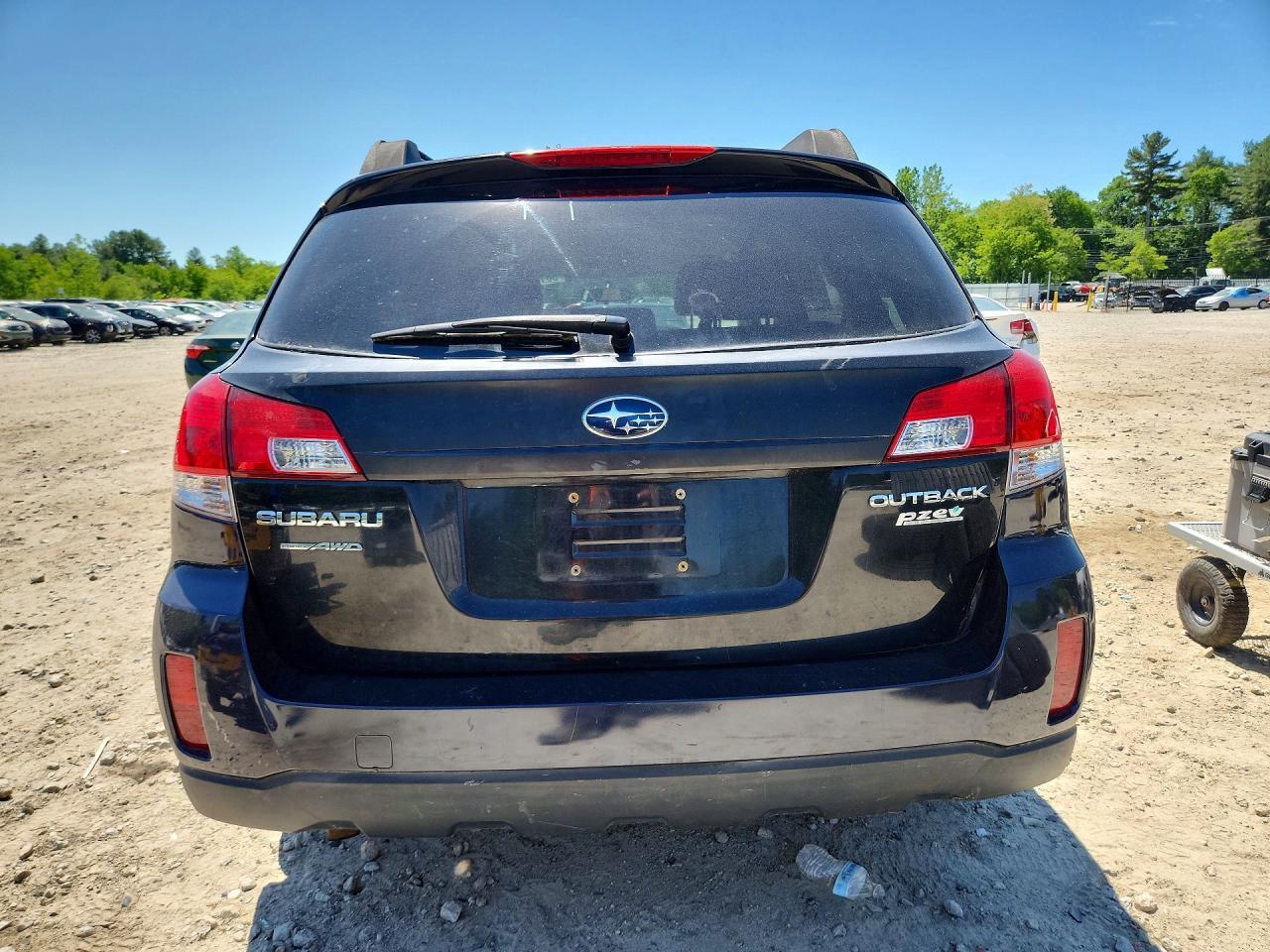 2010 SUBARU Outback