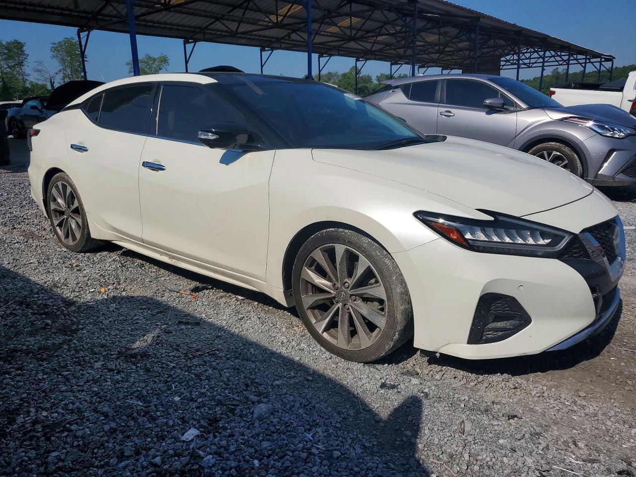 2023 NISSAN Maxima