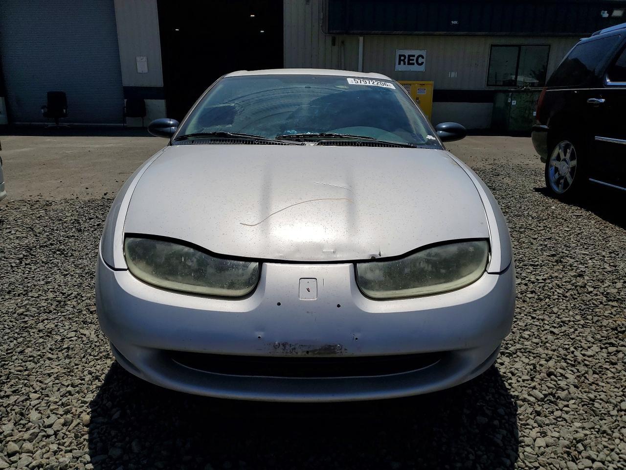 2001 SATURN Sc1