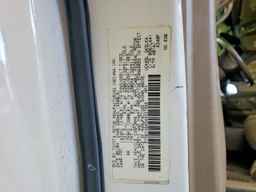 2004 TOYOTA Sequoia