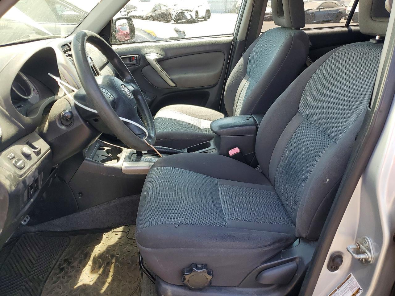 2005 TOYOTA RAV4