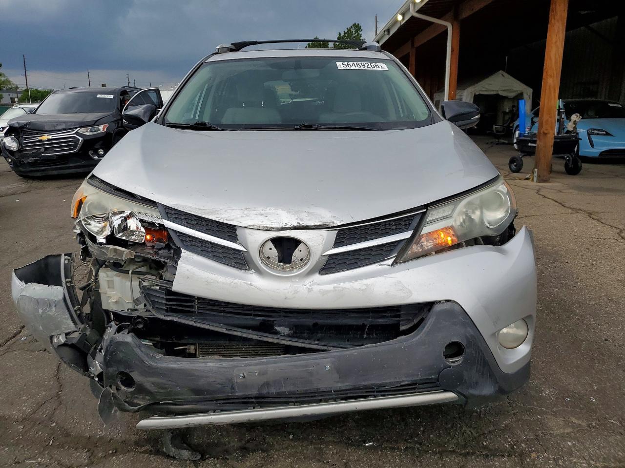 2015 TOYOTA RAV4