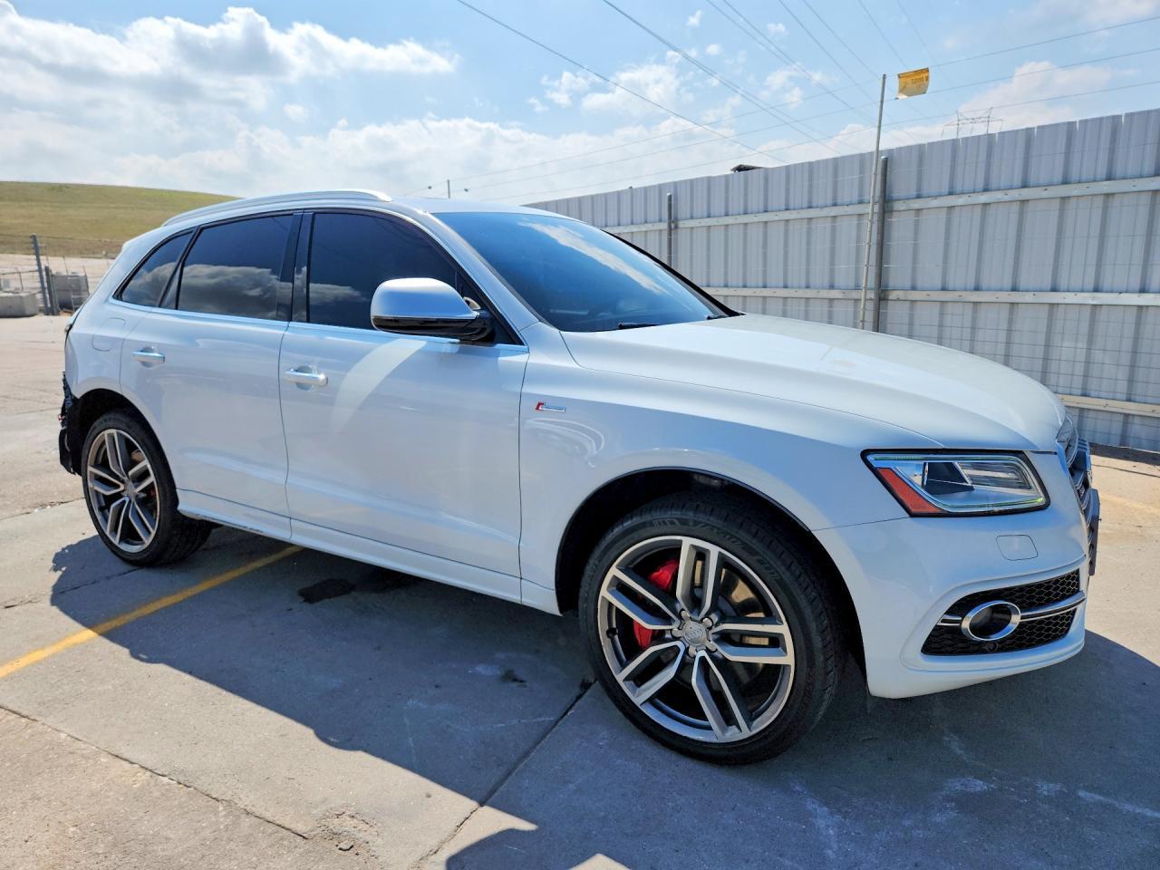 2016 AUDI SQ5