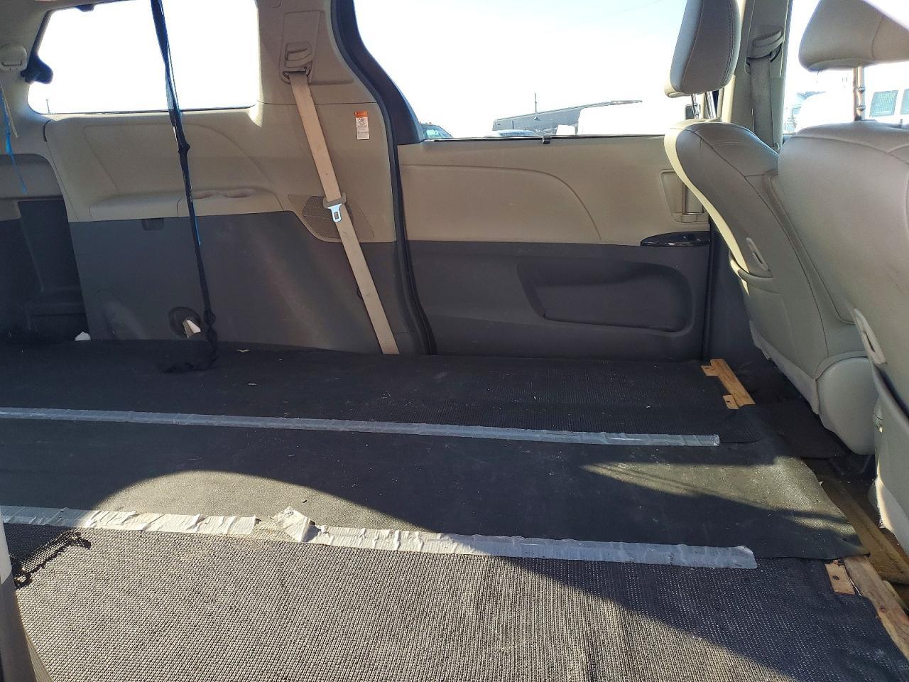 2018 TOYOTA SIENNA