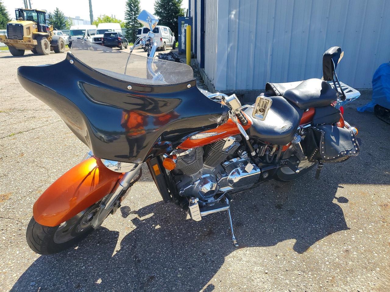 2002 HONDA VTX1800