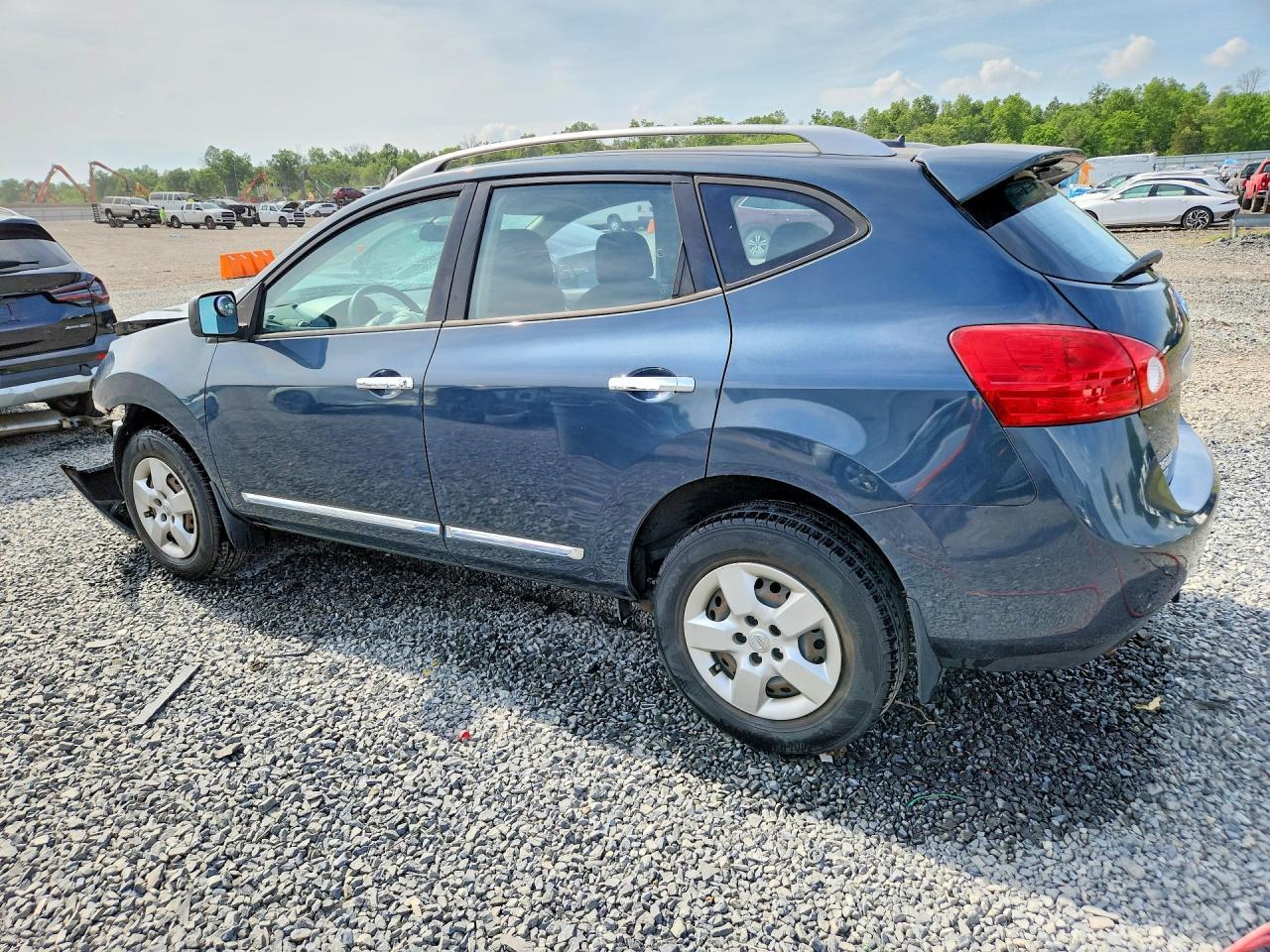 2015 NISSAN ROGUE