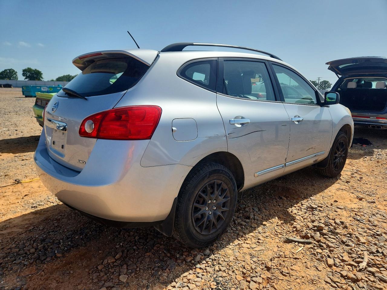 2014 NISSAN ROGUE