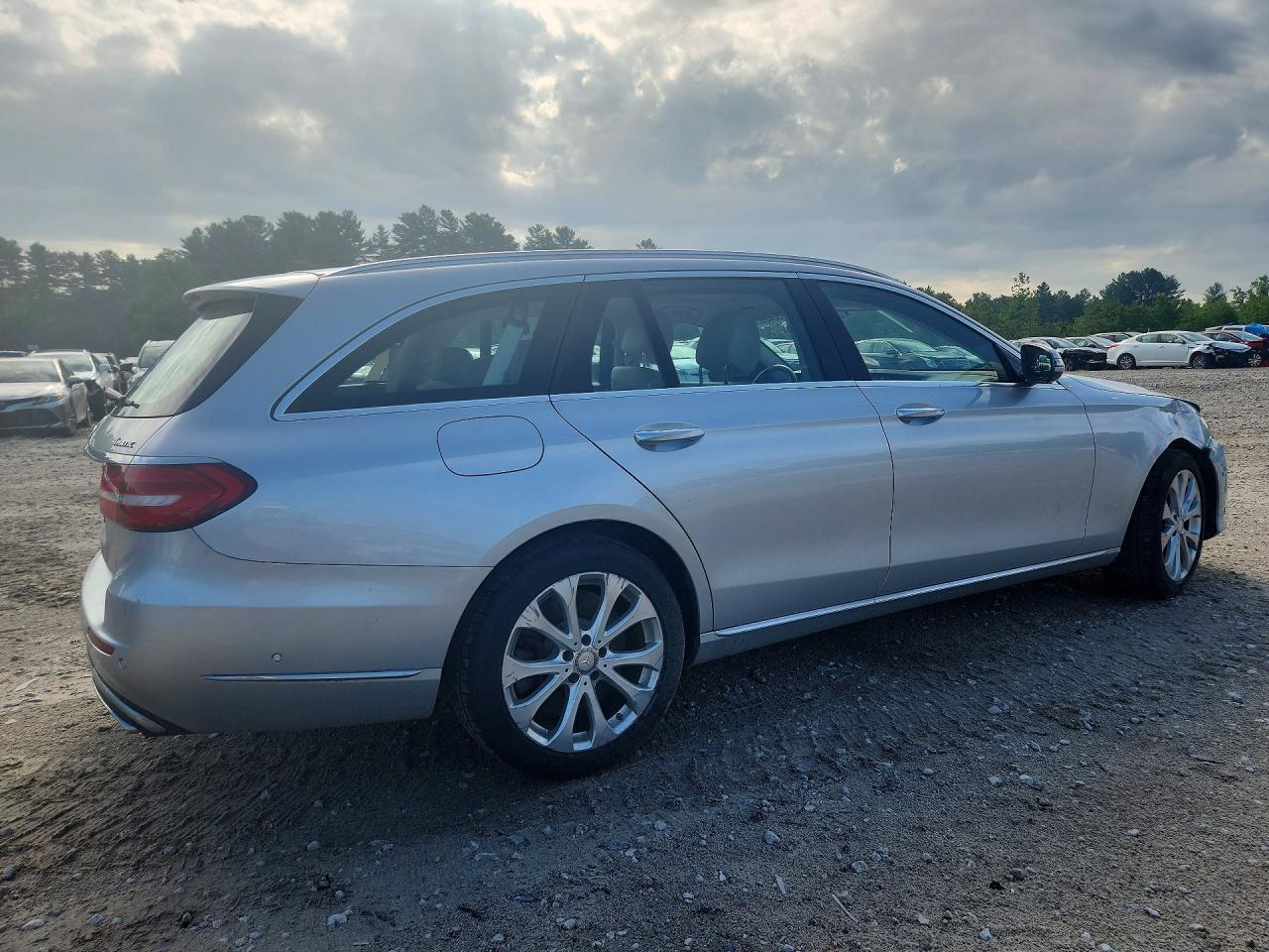 2017 MERCEDES-BENZ E-Class