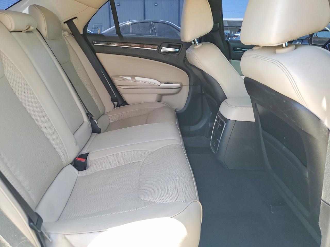 2015 CHRYSLER 300