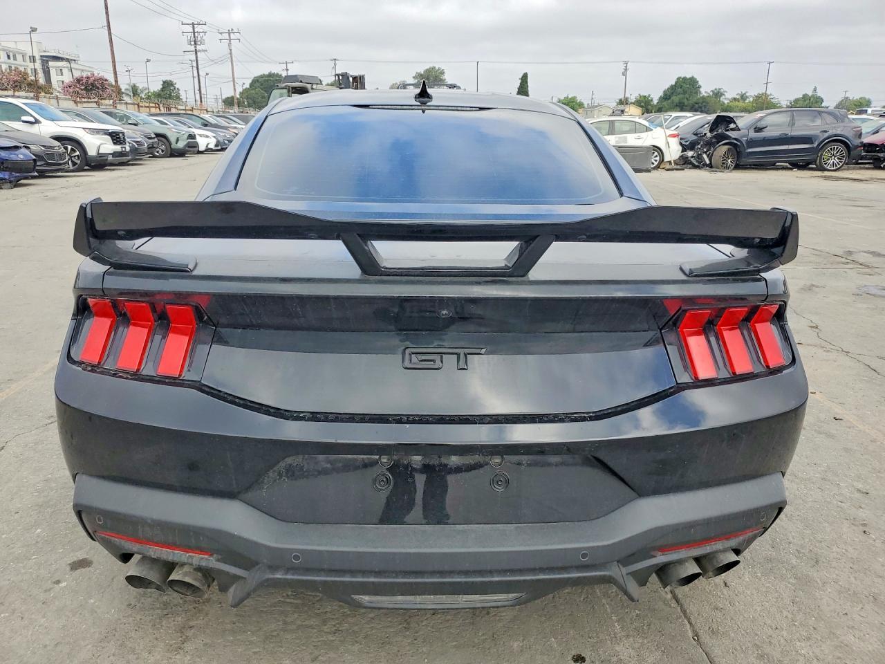2025 FORD MUSTANG
