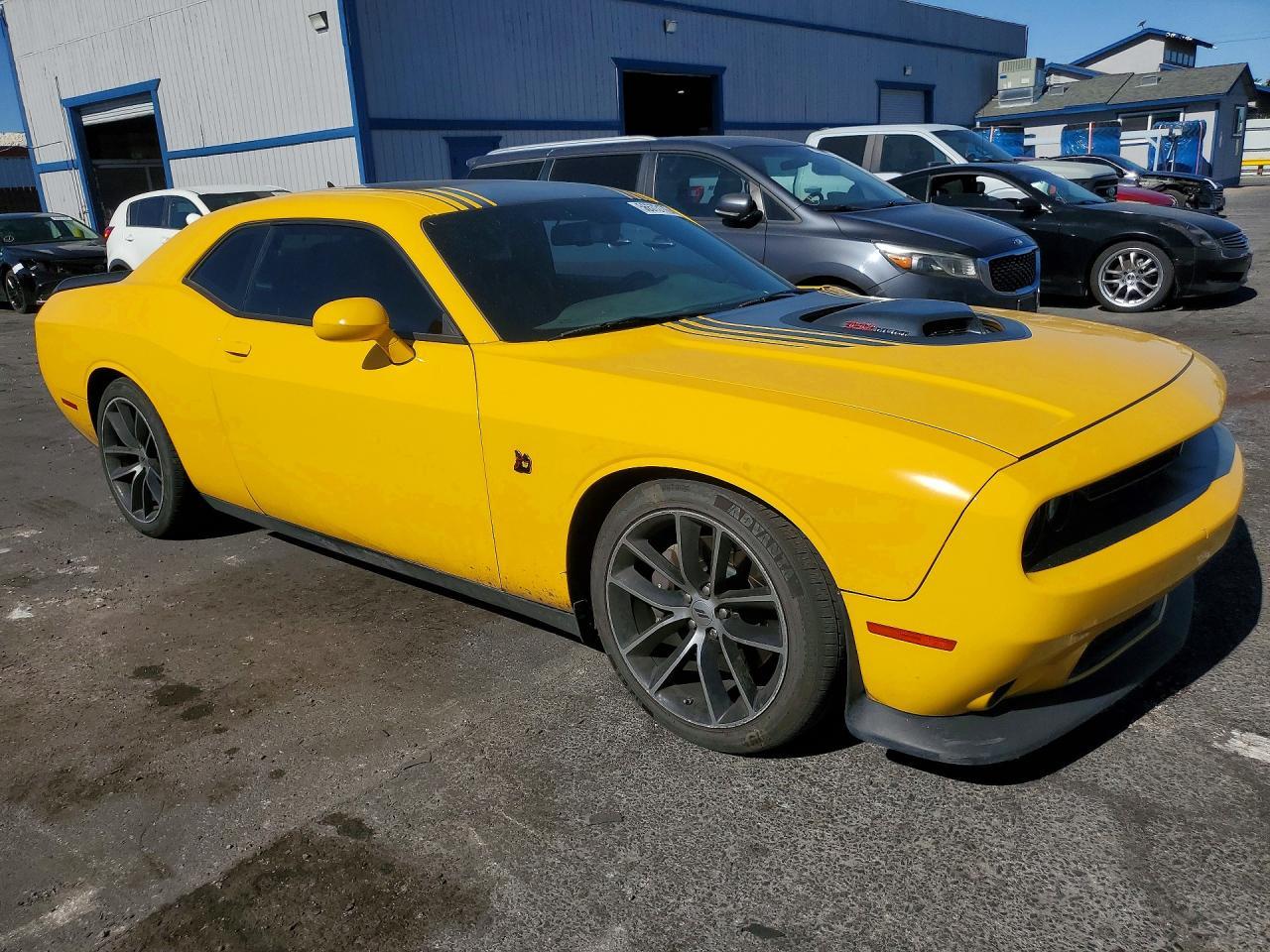 2017 DODGE Challenger