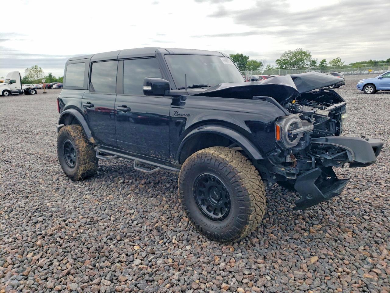 2023 FORD Bronco