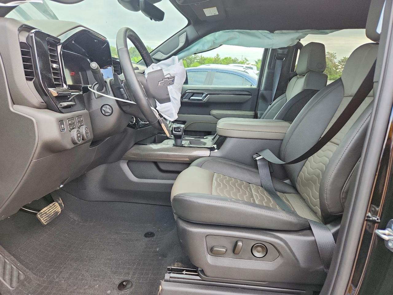 2026 CHEVROLET Silverado