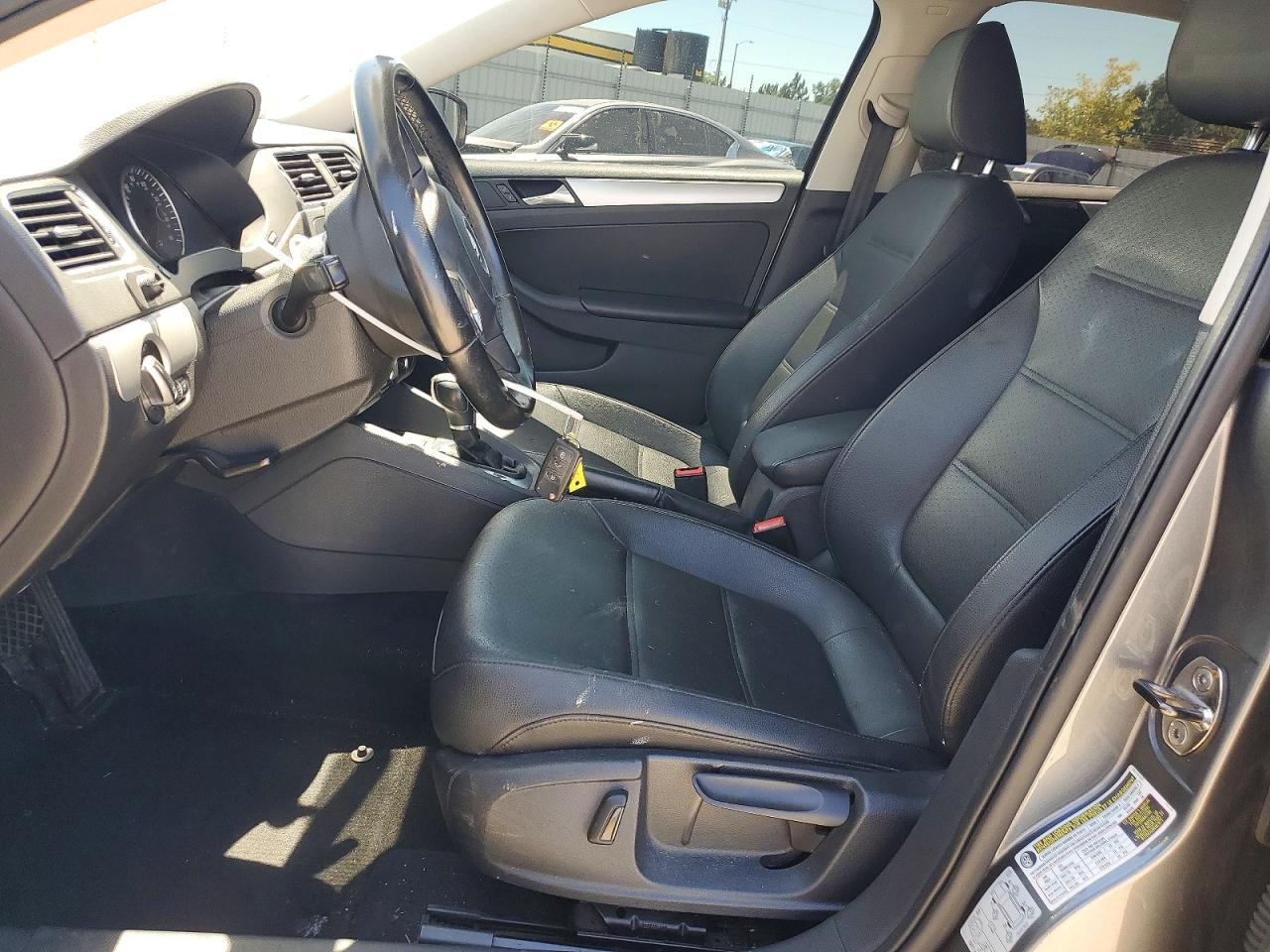 2013 VOLKSWAGEN JETTA
