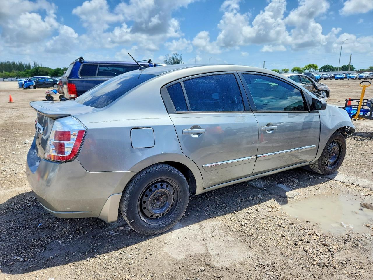 2012 NISSAN SENTRA