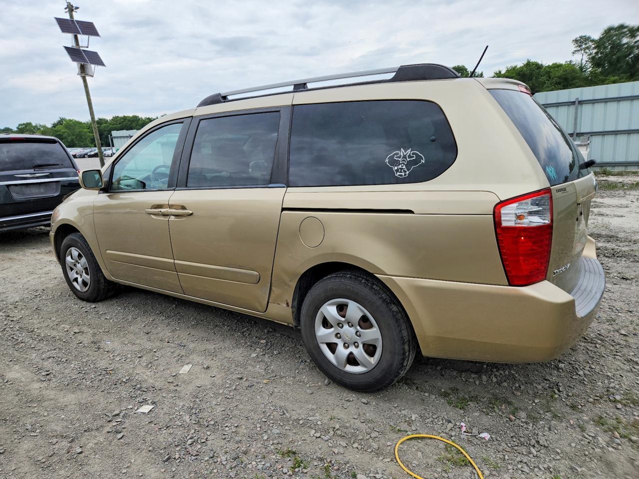 2009 KIA SEDONA