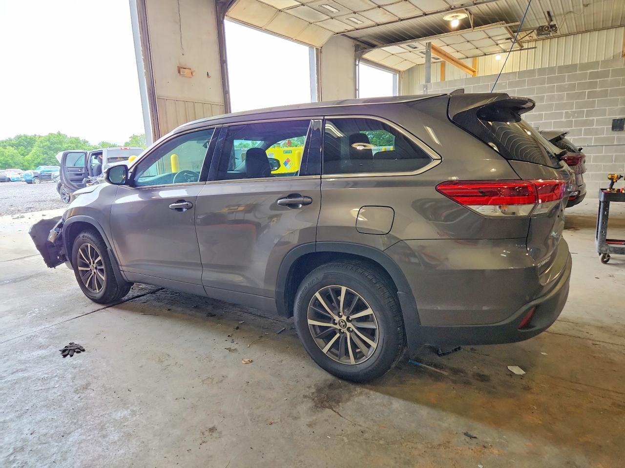 2018 TOYOTA HIGHLANDER