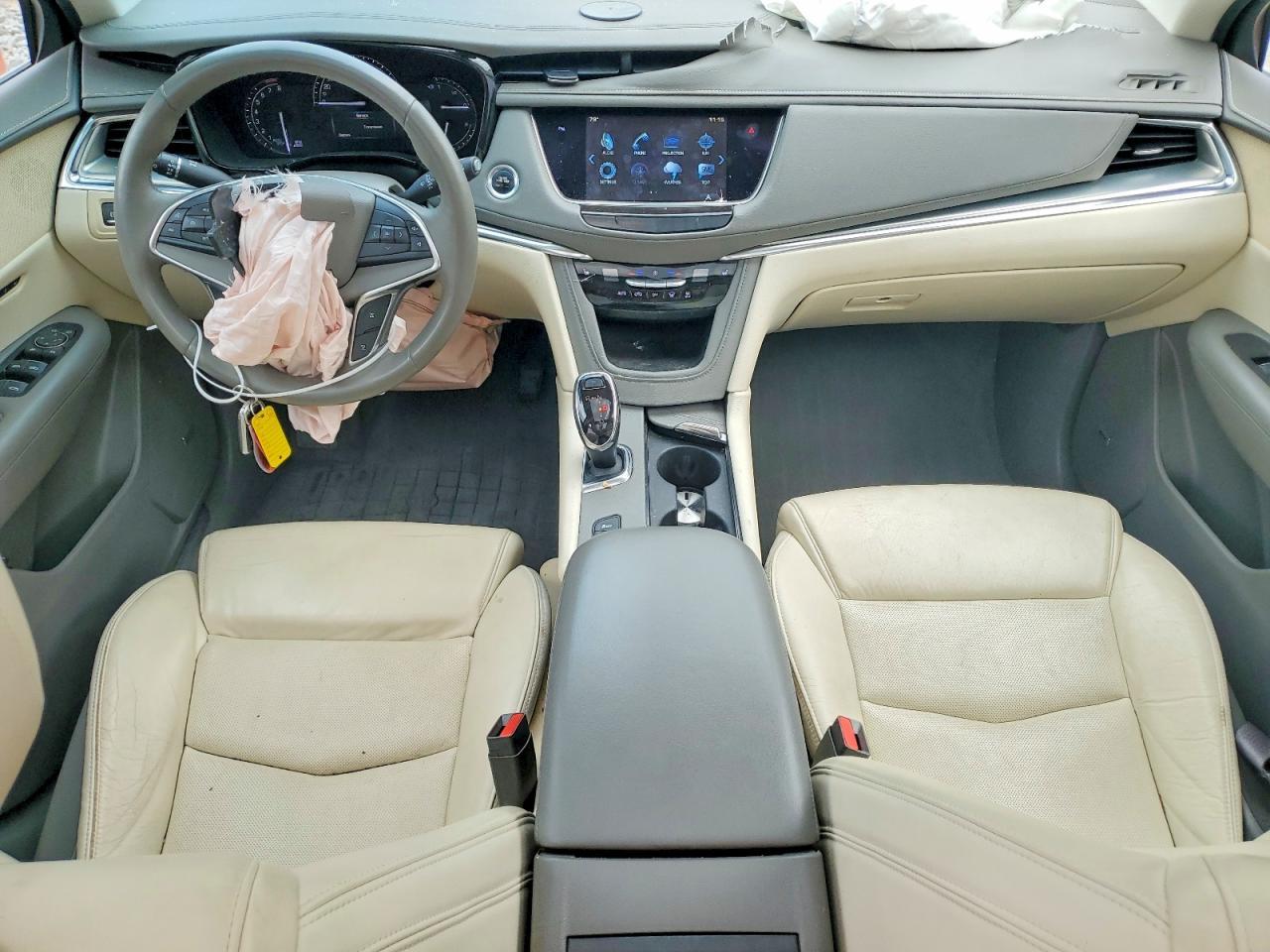 2017 CADILLAC XT5