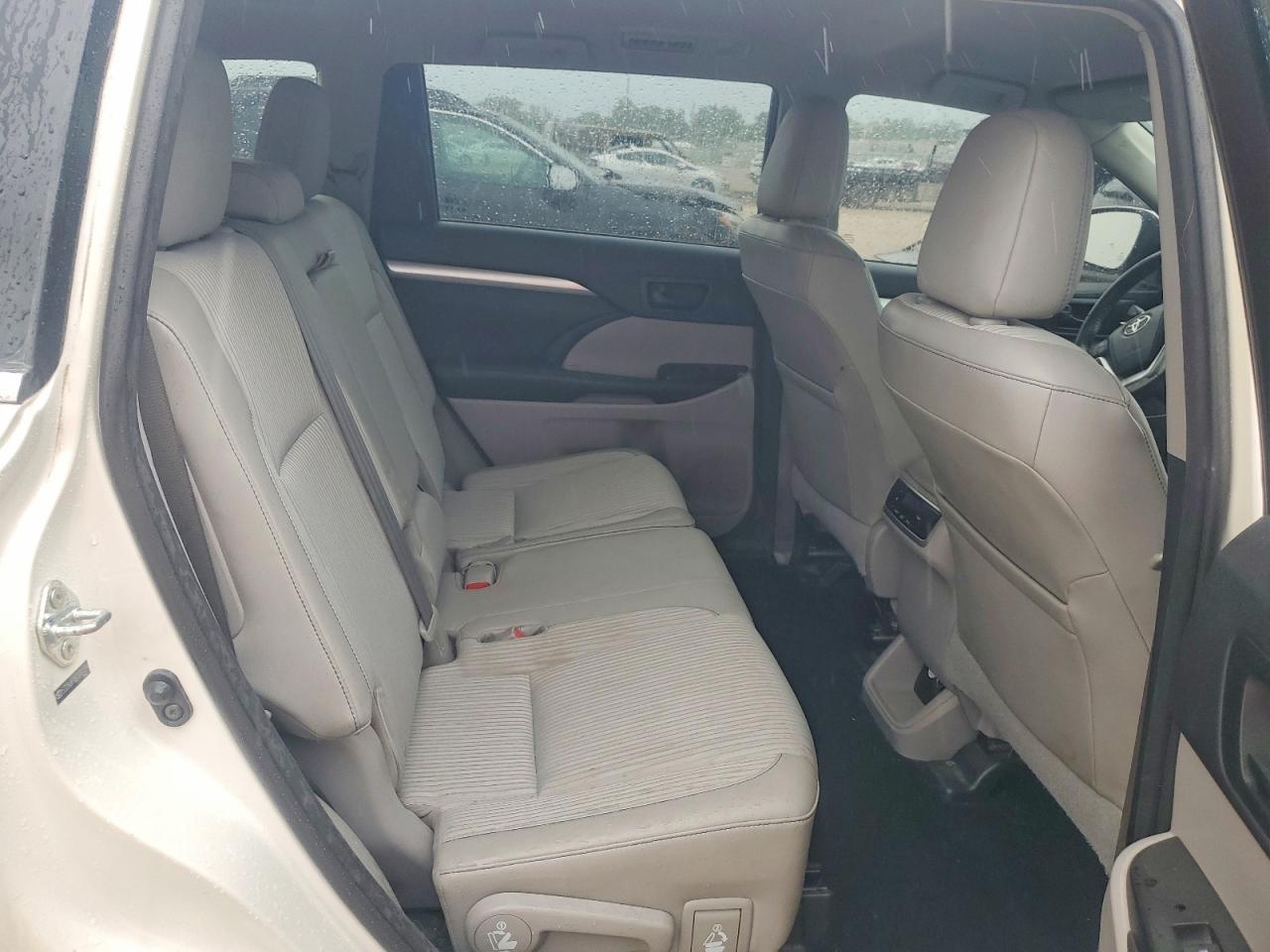 2014 TOYOTA HIGHLANDER
