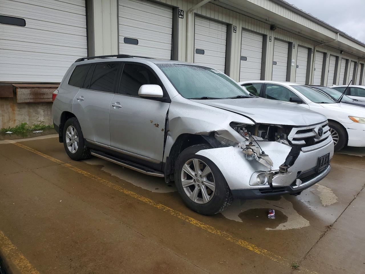 2013 TOYOTA HIGHLANDER