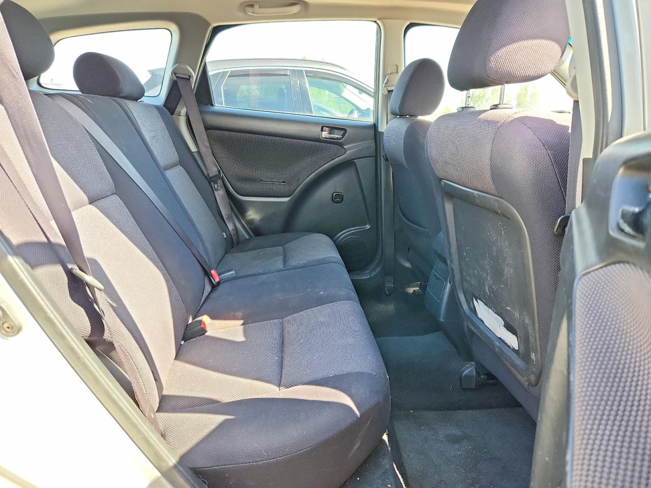 2004 TOYOTA COROLLA